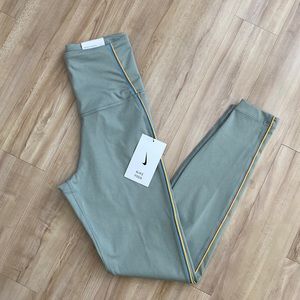 Gray Nike Leggings